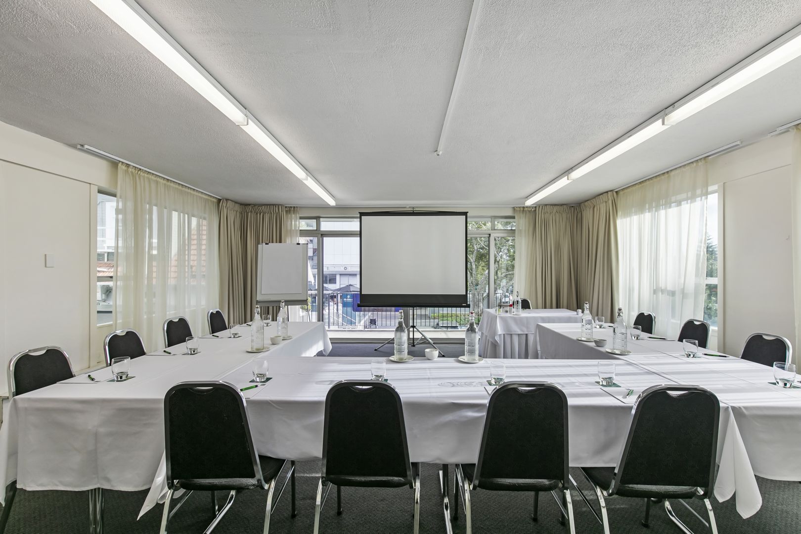 Gladstone Three Is A Sunny Meeting Room For Up To 25 People