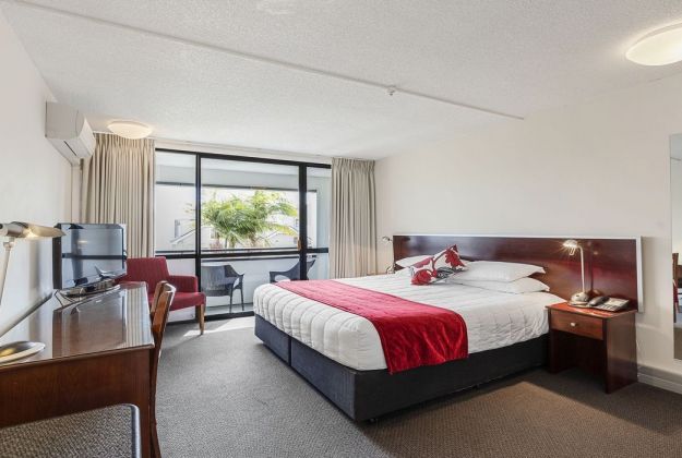 Auckland Hotel Rooms | The Parnell Hotel & Conference Centre | New Zealand