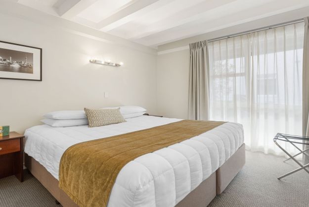 One Bedroom Apartment Accommodation At The Parnell Hotel In Central Auckland