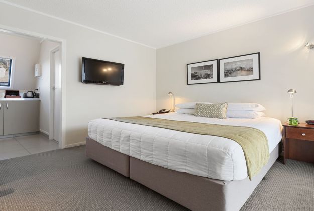 Studio Apartment Accommodation | The Parnell Hotel | Auckland, New Zealand